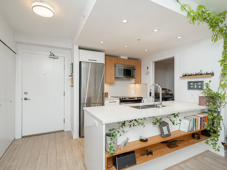 604-983 E Hastings Street, Vancouver, BC, V6A 0G9 - 3