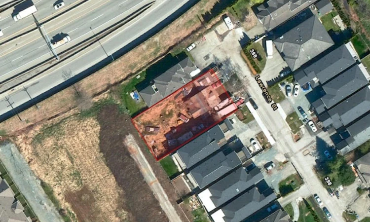 324 Lawrence Street