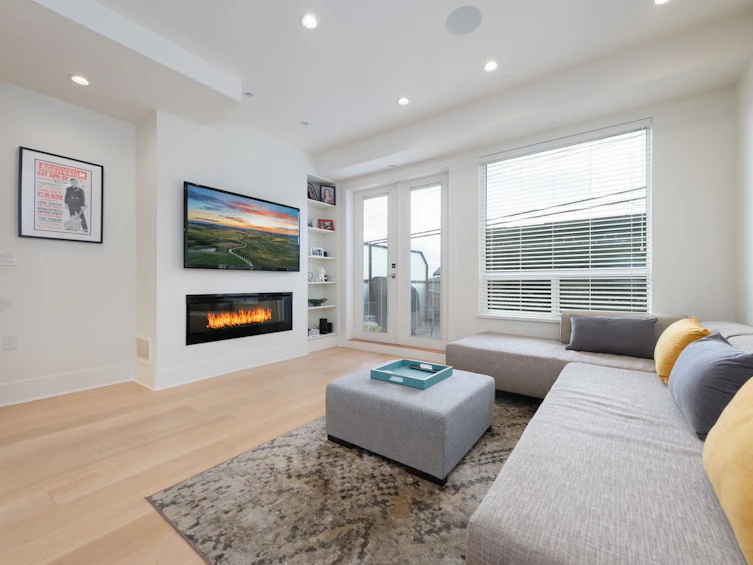 251 E 6th Street, North Vancouver, BC, V7L 1P4 - 6