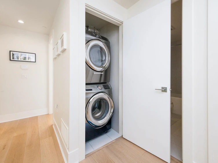 251 E 6th Street, North Vancouver, BC, V7L 1P4 - 22