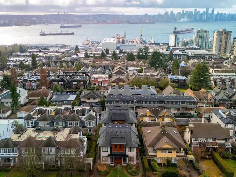 251 E 6th Street, North Vancouver, BC, V7L 1P4 - 32
