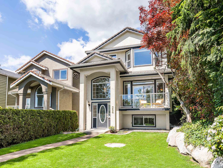 366 E 26th Street, North Vancouver, BC, V7N 1B1 - 2
