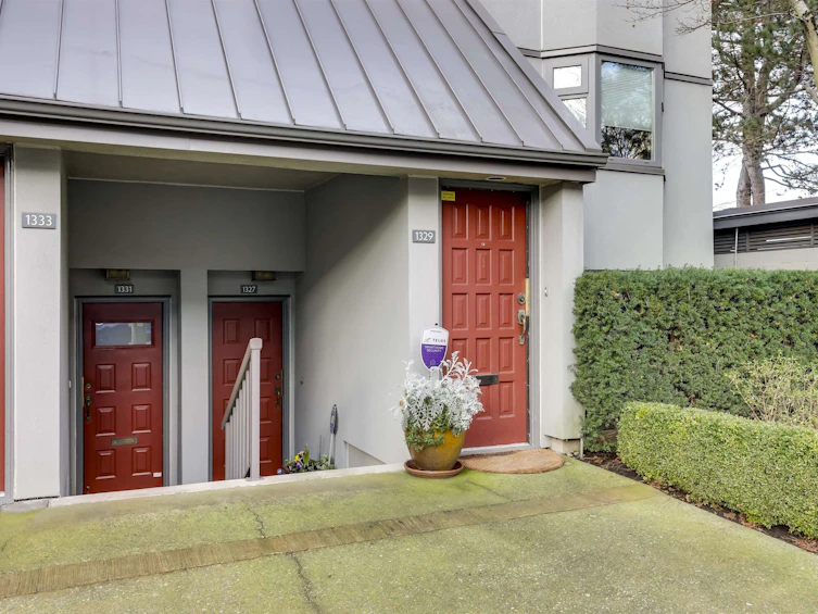 1327 W 8th Avenue, Vancouver, BC, V6H 3W4 - 26