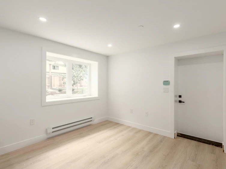 1557 E 21st Avenue, Vancouver, BC, V5N 2N3 - 24