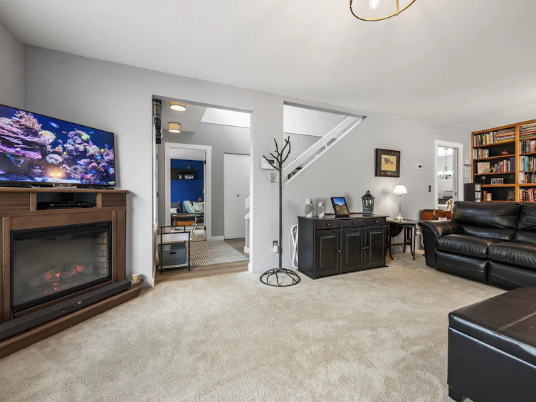 15618 93 Avenue, Surrey, BC, V4N 3B2 - 2