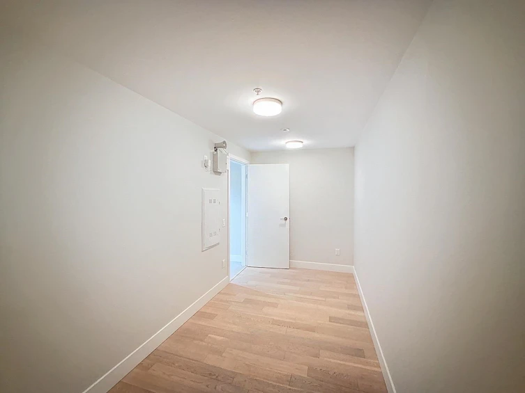 7488 Granville Street, Vancouver, BC, V6P 0G1 - 12