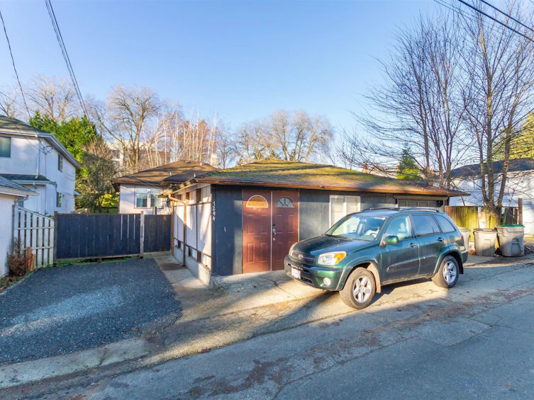 7244 Granville Street, Vancouver, BC, V6P 4X9 - 11