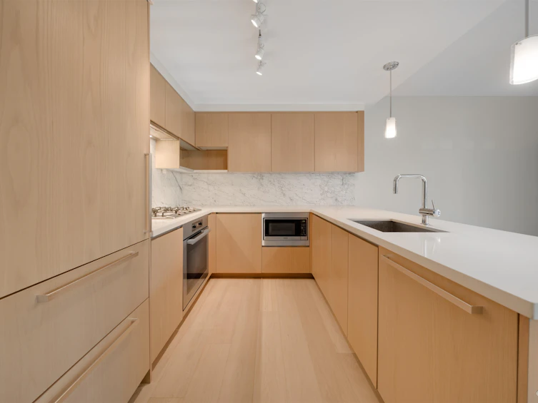 6568 Nelson Avenue, Burnaby, BC, V5H 0E8 - 3