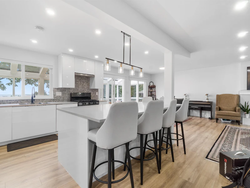 1259 Dempsey Road, North Vancouver BC V7K 1S4