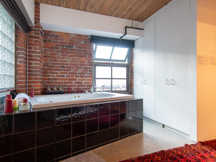 31-120 Powell Street, Vancouver, BC, V6A 1G1 - 31