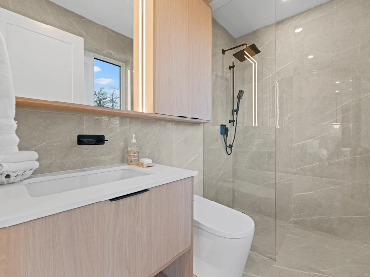 A-3536 W 14th Avenue, Vancouver, BC, V6R 2W4 - 6