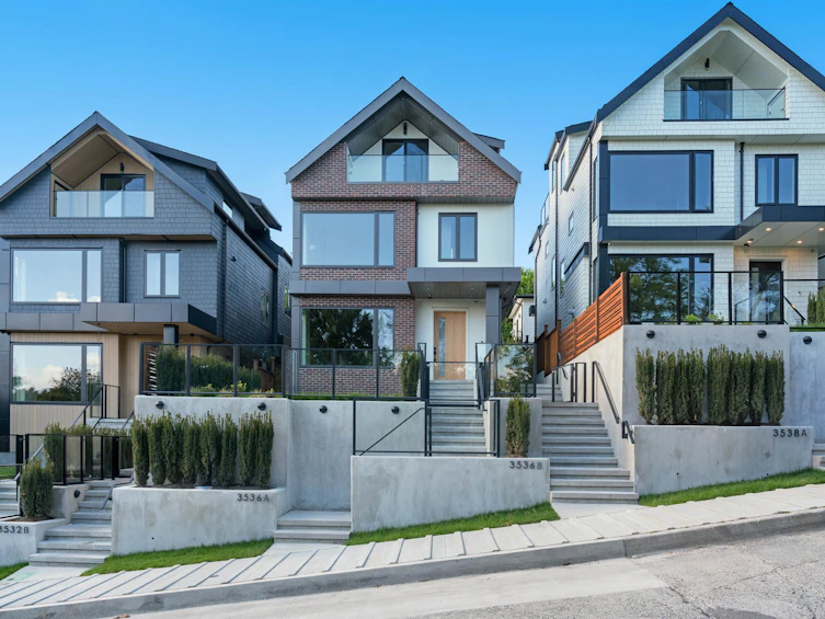 A-3536 W 14th Avenue, Vancouver, BC, V6R 2W4