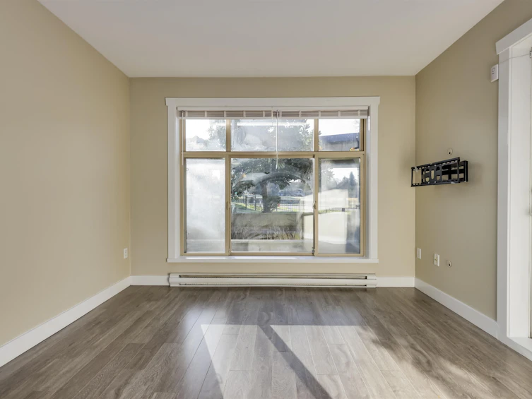 L101-13555 Gateway Drive, Surrey, BC, V3T 0B5 - 3