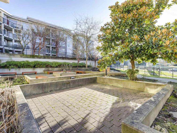 L101-13555 Gateway Drive, Surrey, BC, V3T 0B5 - 12