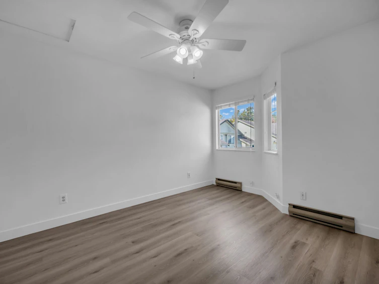 18-1318 Brunette Avenue, Coquitlam, BC, V3K 6R1 - 13