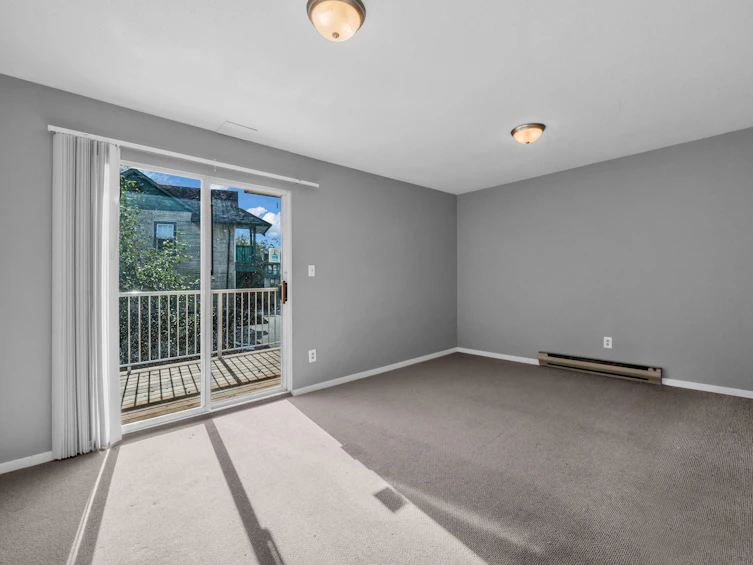18-1318 Brunette Avenue, Coquitlam, BC, V3K 6R1 - 19