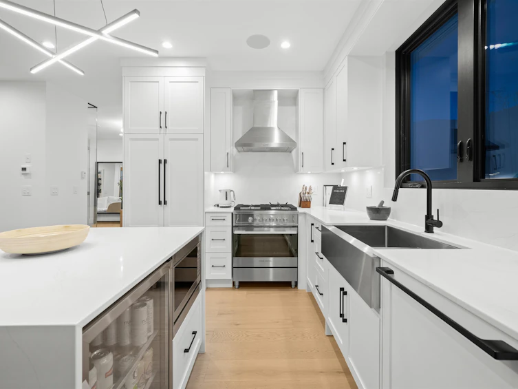 818 Drayton Street, North Vancouver, BC, V5L 4E2 - 5