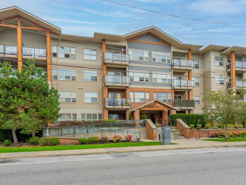 106 - 20219 54a Avenue, Langley BC V3A 0C7