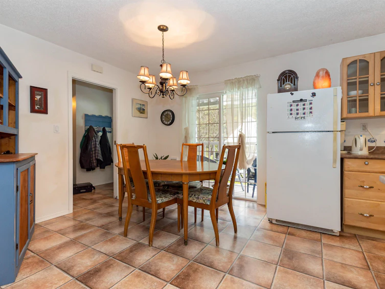 19601 Silver Skagit Road, Hope, BC, V0X 1L2 - 14