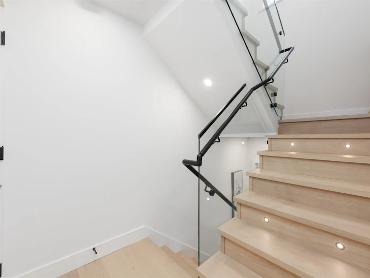 3349 Kaslo Street, Vancouver, BC, V5M 2R1 - 11