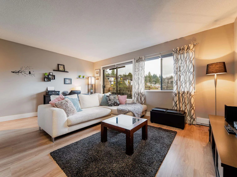 202-107 W 27th Street, North Vancouver, BC, V7N 4G5 - 2