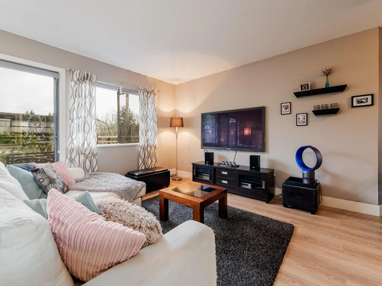 202-107 W 27th Street, North Vancouver, BC, V7N 4G5 - 3