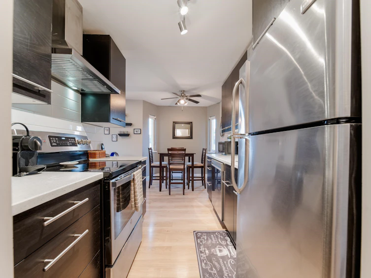 202-107 W 27th Street, North Vancouver, BC, V7N 4G5 - 8