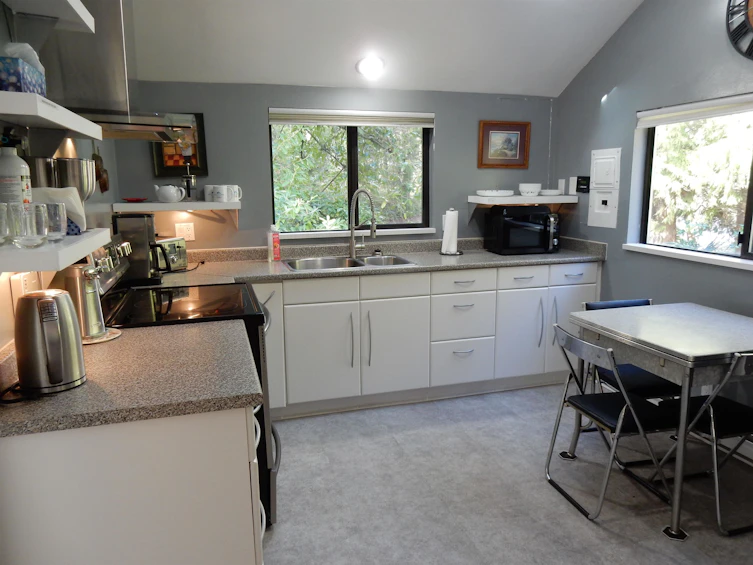 4665 Hotel Lake Road, Pender Harbour Egmont, BC, V0N 1S1 - 9