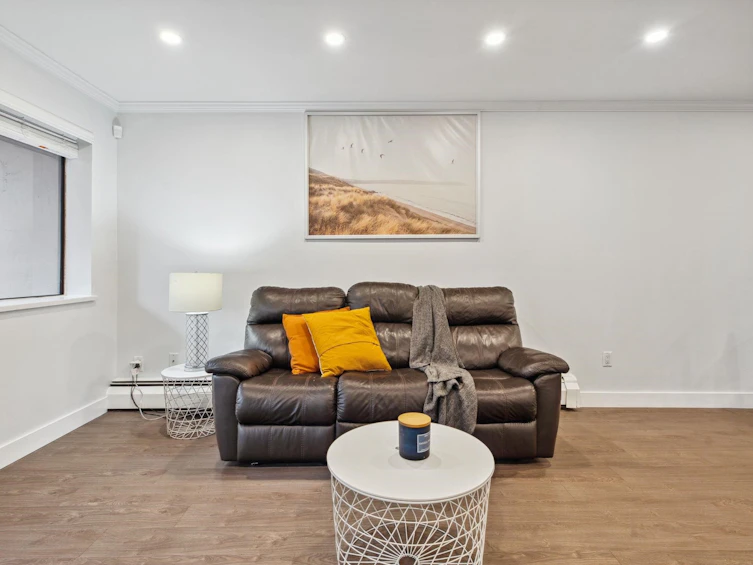 111-1955 Woodway Place, Burnaby, BC, V5B 4S5 - 8