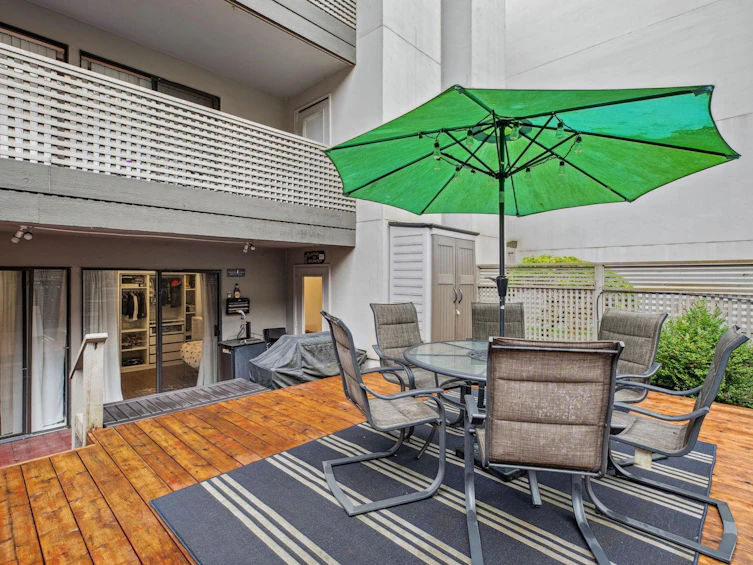 111-1955 Woodway Place, Burnaby, BC, V5B 4S5 - 29