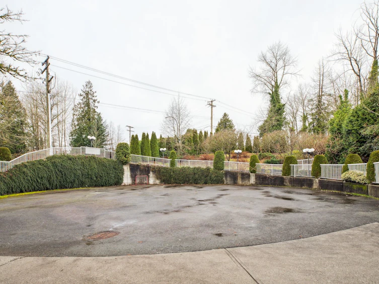 111-1955 Woodway Place, Burnaby, BC, V5B 4S5 - 37
