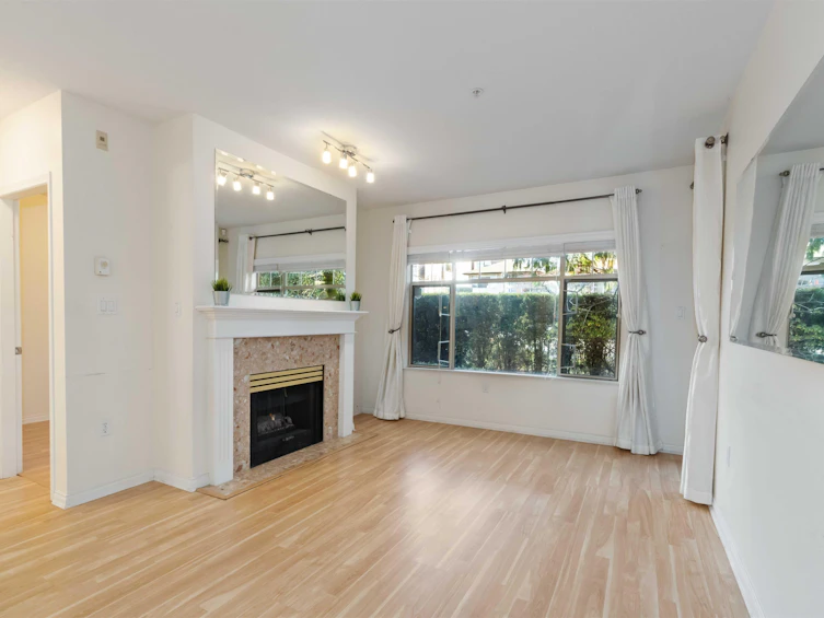 311-2059 Chesterfield Avenue, North Vancouver, BC, V7M 2P4 - 3