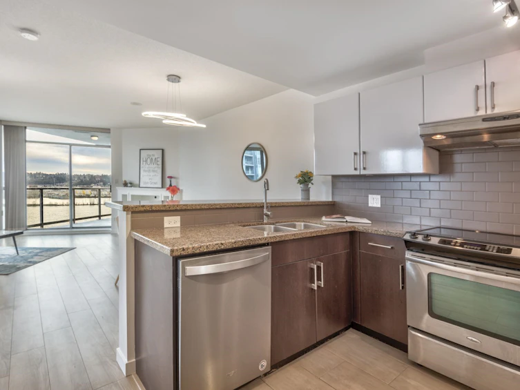 1208-14 Begbie Street, New Westminster, BC, V3M 0C4 - 2
