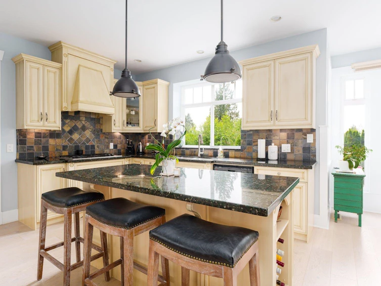4125 Saint Albans Avenue, North Vancouver, BC, V7N 1S9 - 3