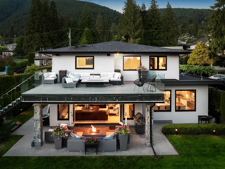 741 Winona Avenue, North Vancouver, BC, V7R 2B2 - 35