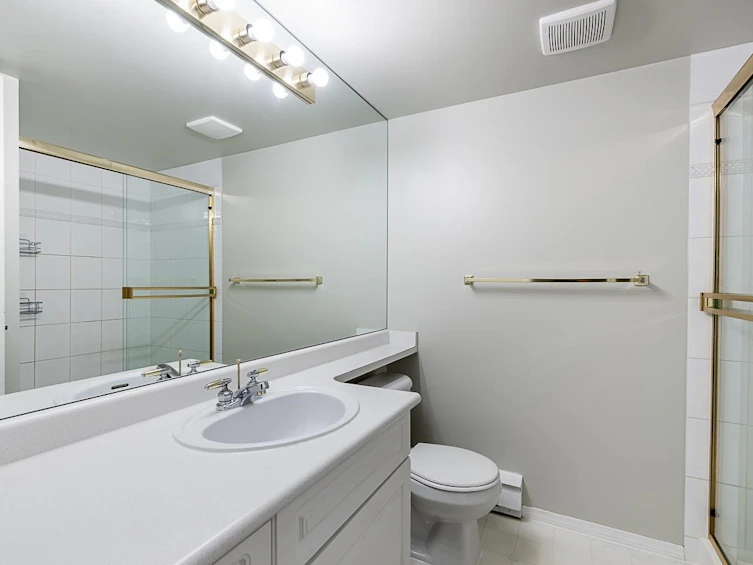 203-15130 108 Avenue, Surrey, BC, V3R 0T8 - 13