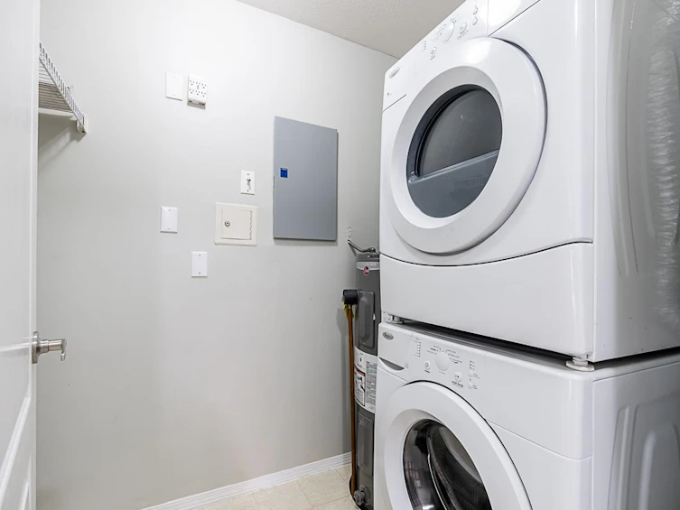 203-15130 108 Avenue, Surrey, BC, V3R 0T8 - 17