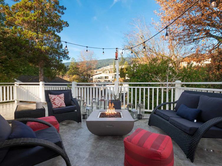 2047 Fulton Avenue, West Vancouver, BC, V7V 1T3 - 24