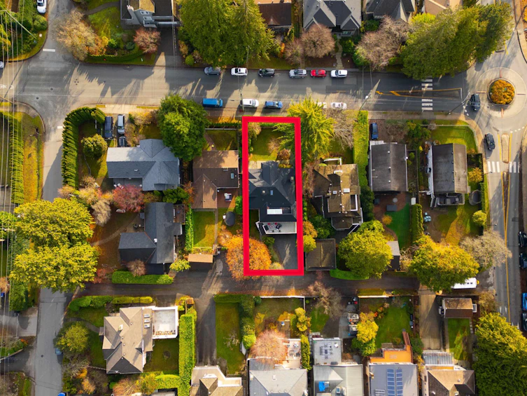 2047 Fulton Avenue, West Vancouver, BC, V7V 1T3 - 36