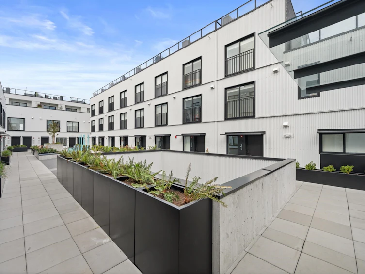 342-1120 E Georgia Street, Vancouver, BC, V6A 0K2 - 3