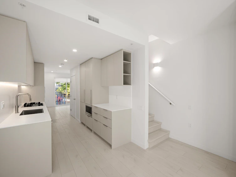 342-1120 E Georgia Street, Vancouver, BC, V6A 0K2 - 6