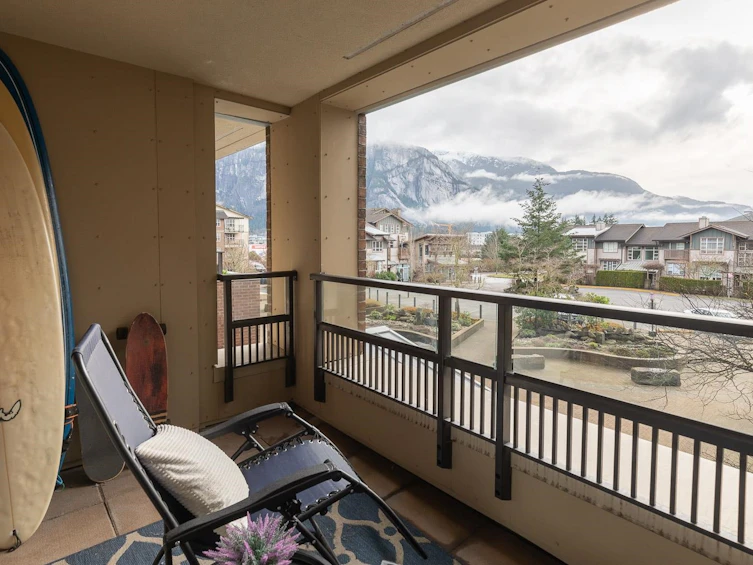 216-1211 Village Green Way, Squamish, BC, V8B 0R7 - 14