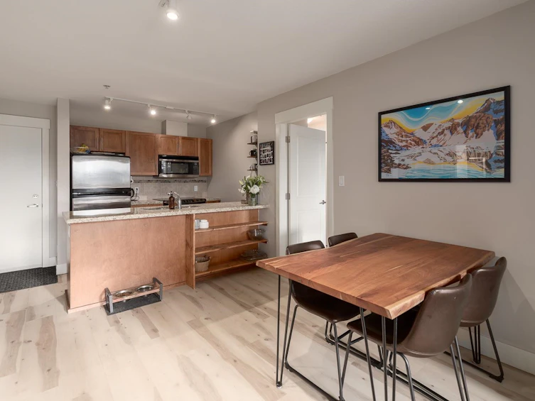 216-1211 Village Green Way, Squamish, BC, V8B 0R7 - 4