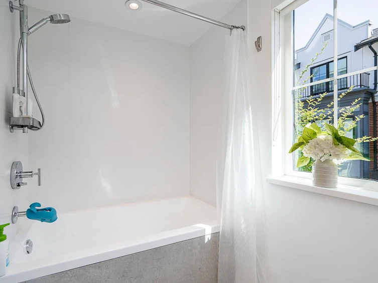 119-2070 Curling Road, North Vancouver, BC, V7P 0C9 - 9