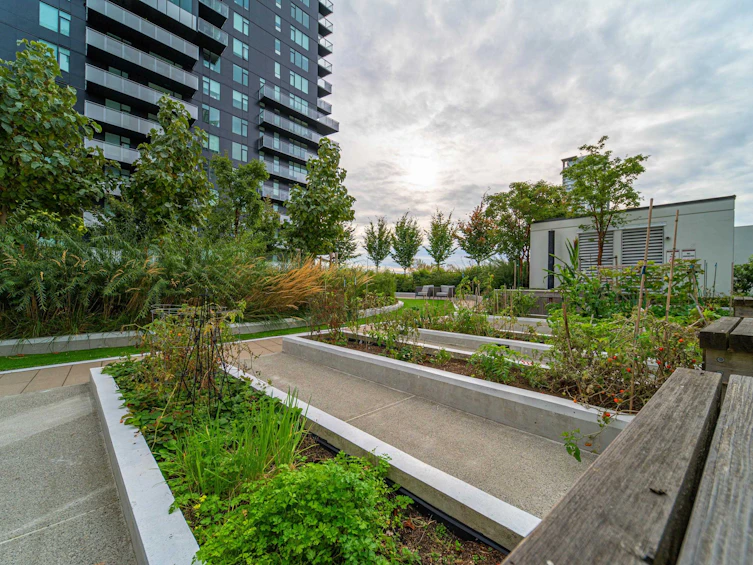 606-4488 Juneau Street, Burnaby, BC, V5C 0M4 - 32
