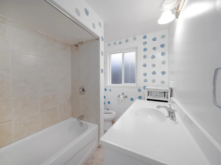 3045 W 5th Avenue, Vancouver, BC, V6K 1T8 - 9