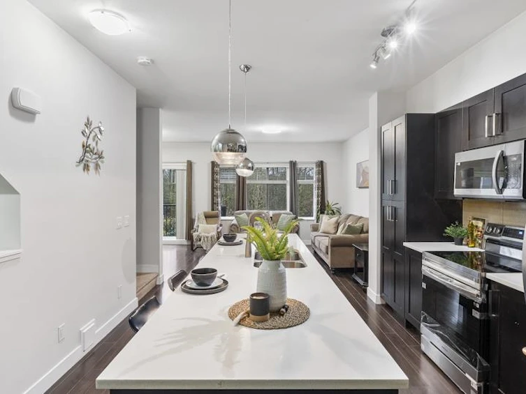 33-13864 Hyland Road, Surrey, BC, V3W 2C3 - 9