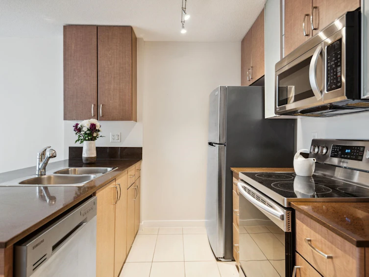 904-977 Mainland Street, Vancouver, BC, V6B 1T2 - 9