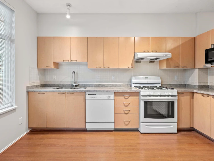 23-6888 Robson Drive, Richmond, BC, V7C 5T6 - 13