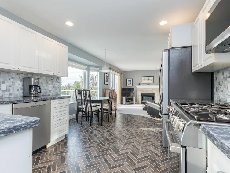 3775 Thornton Place, Abbotsford, BC, V2S 7K3 - 8